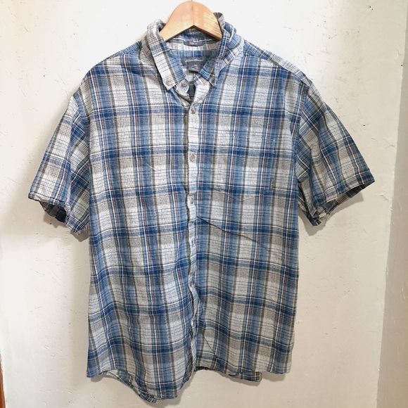 Eddie Bauer | Blue Plaid Men's button down short sleeved Shirt classic fit - Picture 1 of 10